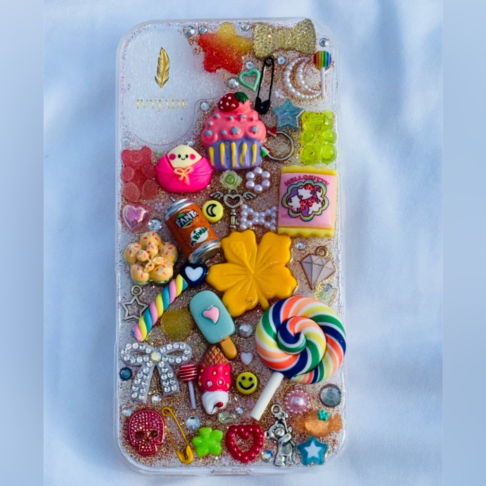 iPhone 16 junk phone case